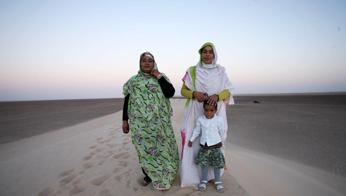 Sahrauische Frauen in einem Flüchtlingscamp bei Tindouf